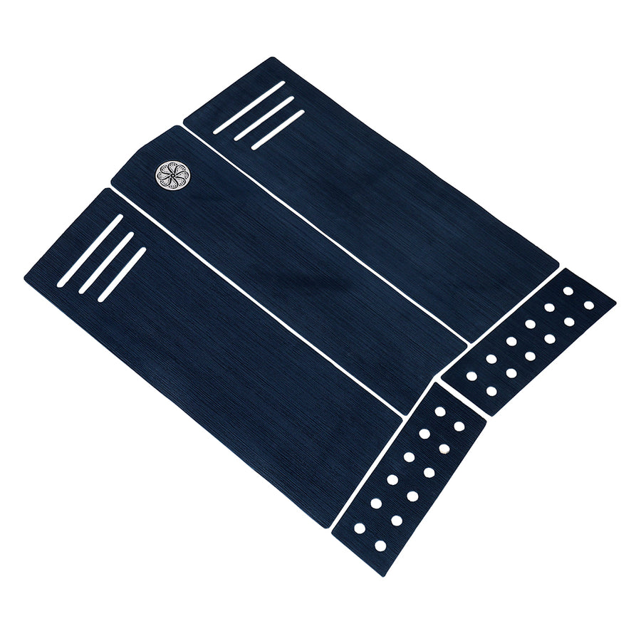 Front Deck III Scrub Tech™ Traction Pad - Midnight